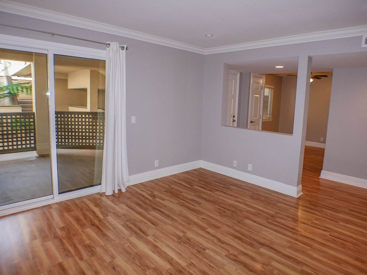 7509 Draper Ave #202 - Photo 4 of 30