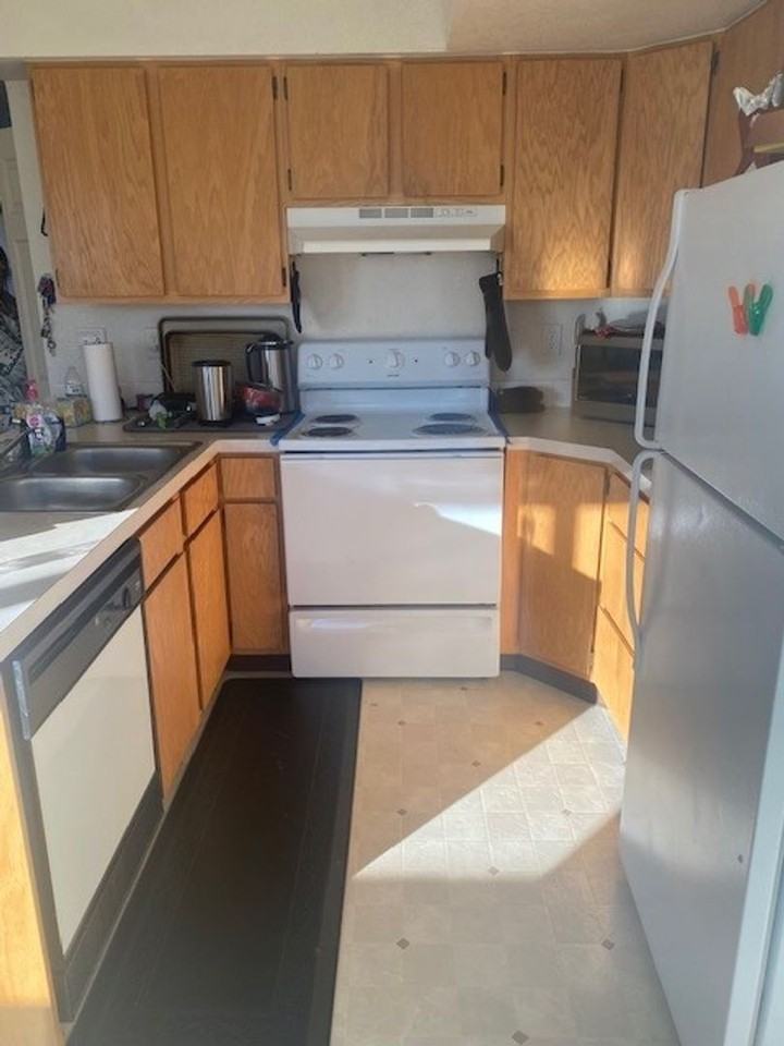 3434 35th St - Photo 3 of 7