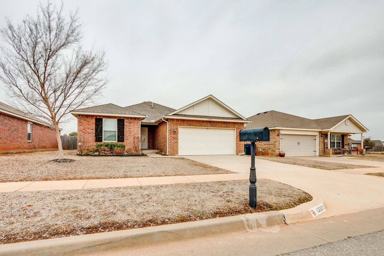 13321 Beaumont Dr - Photo 2 of 50