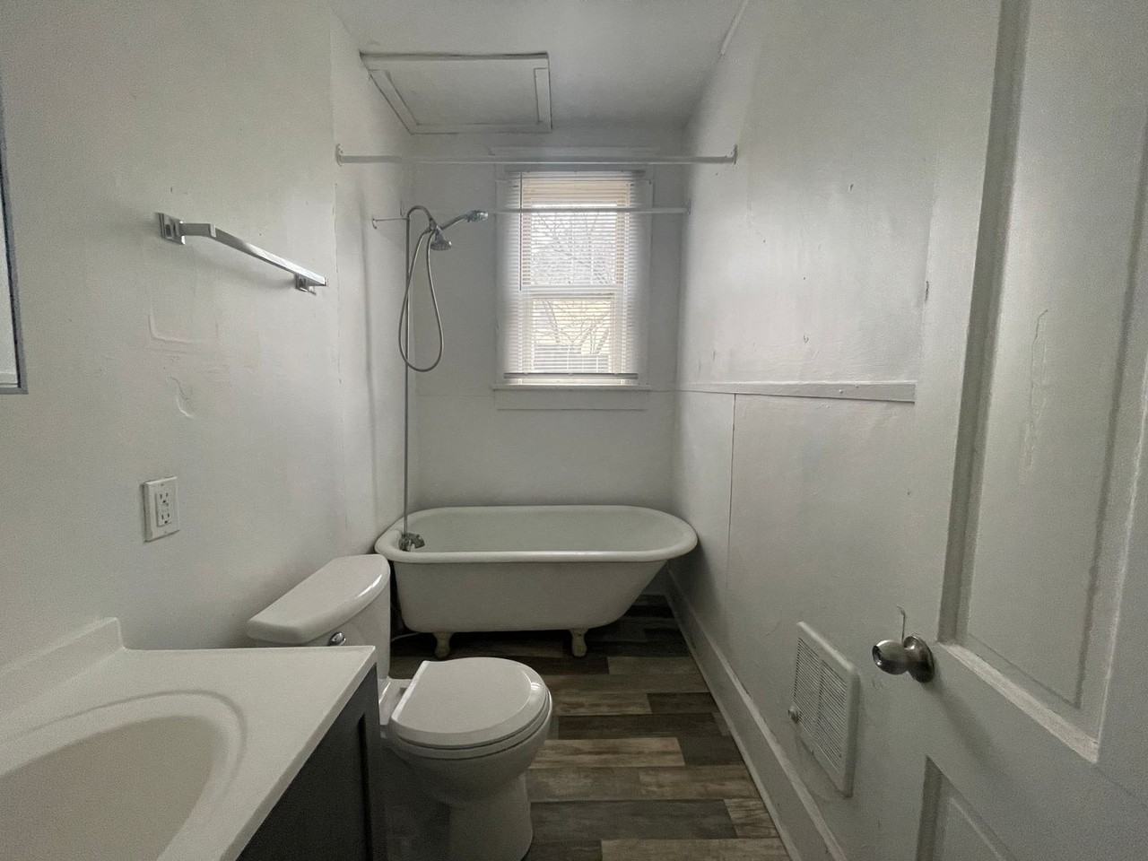 626-628 W Main St - Photo 6 of 21