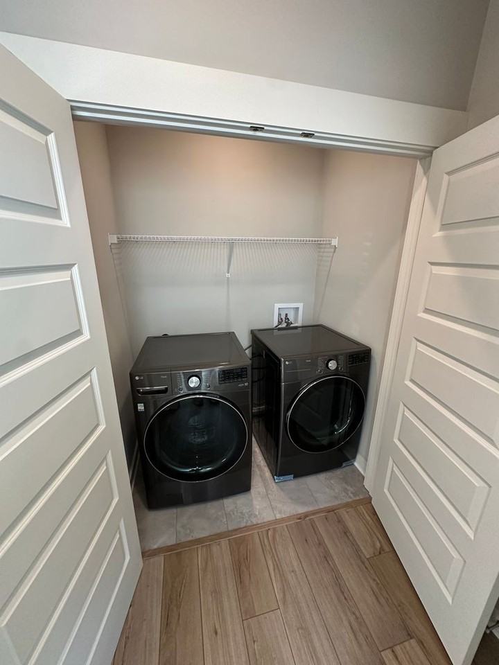 717 Mickelson Way - Photo 5 of 23