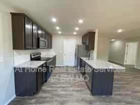 1904 S 15th Ave - Photo 1 of 1