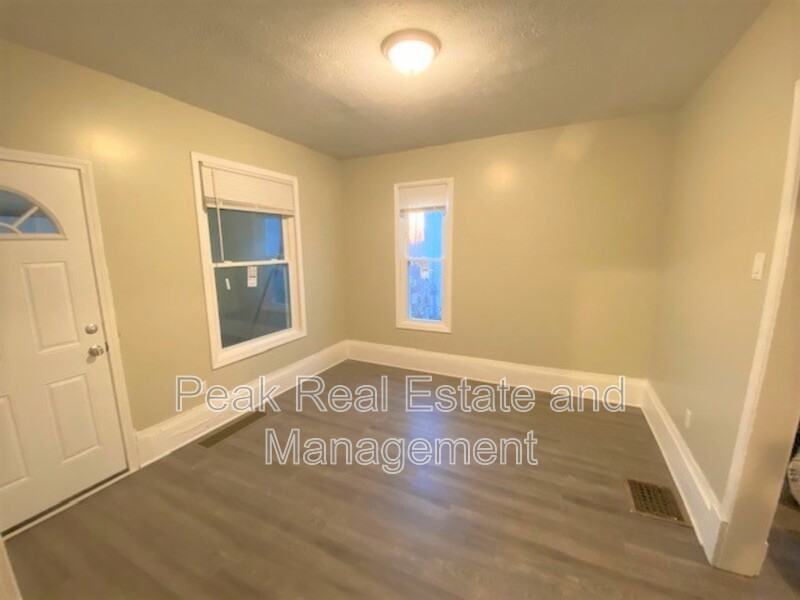 455 Pleasant St Sw - Photo 3 of 13