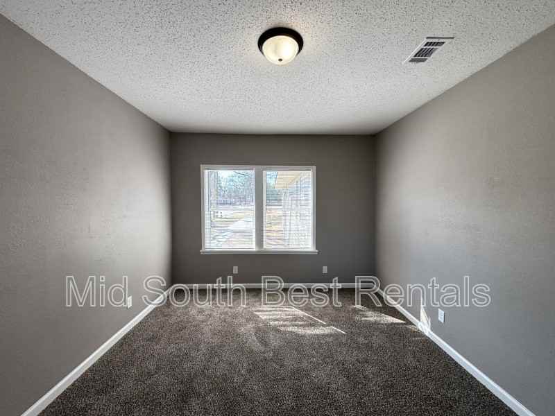 2420 E 2nd St - Photo 6 of 8