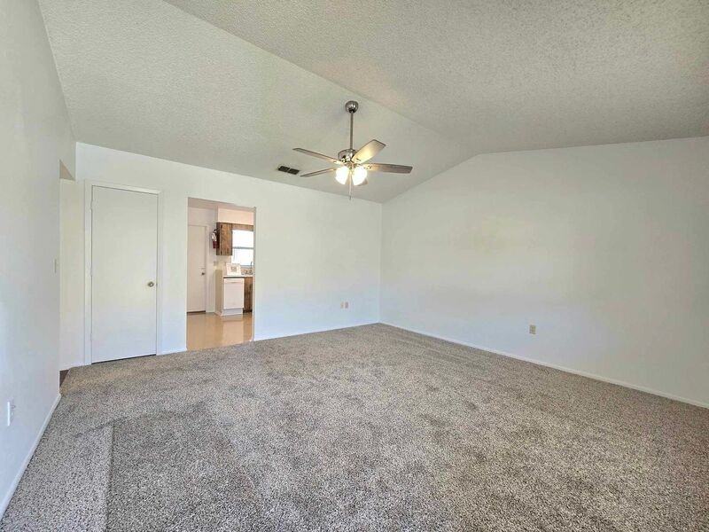 3910 Spoonbill Ct - Photo 2 of 8