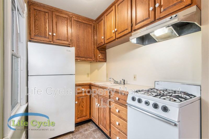 310 Union Ave Se - Photo 7 of 16