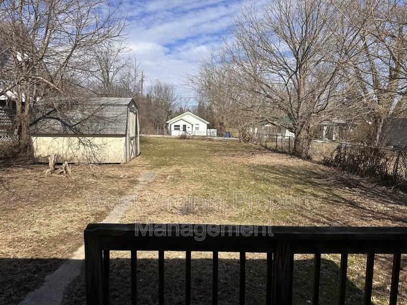 1025 S Fayette St - Photo 3 of 12