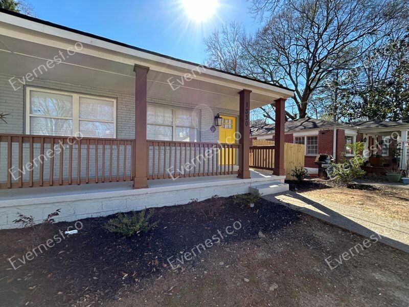 1330 Sharon St Nw - Photo 3 of 38