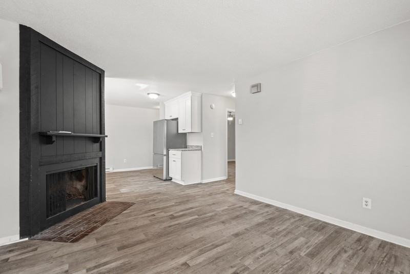 3562 Bancroft Dr - Photo 6 of 17