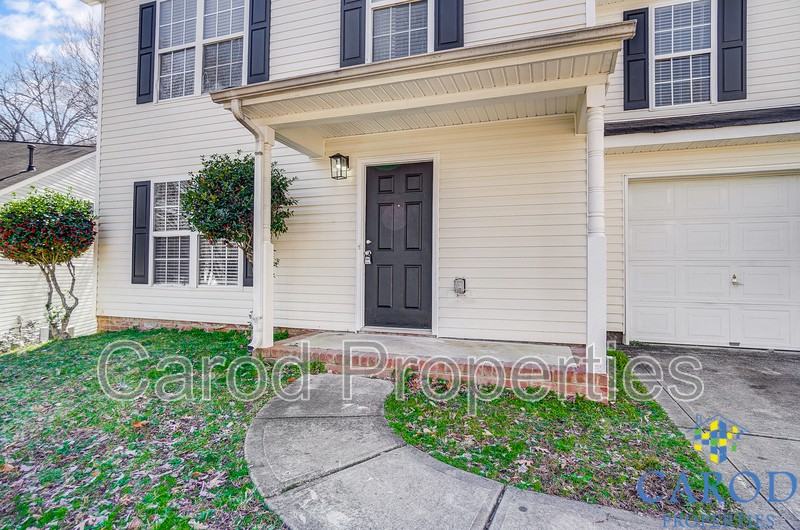 1015 Alston Hill Dr - Photo 3 of 47