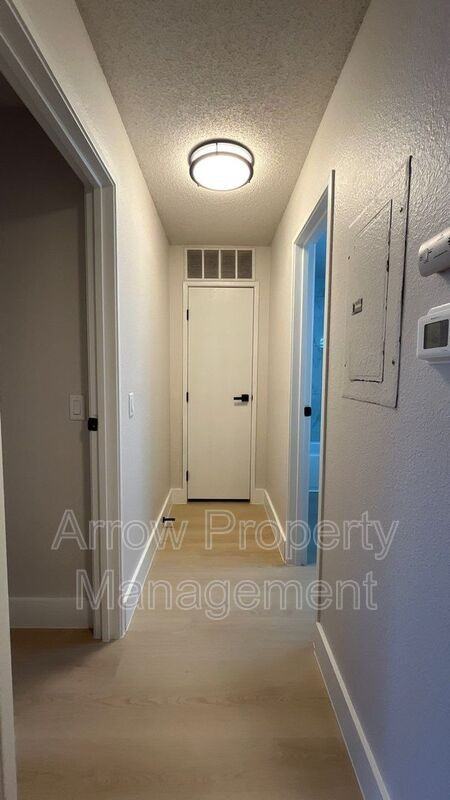 515 W Saunders Ave #14 - Photo 6 of 11