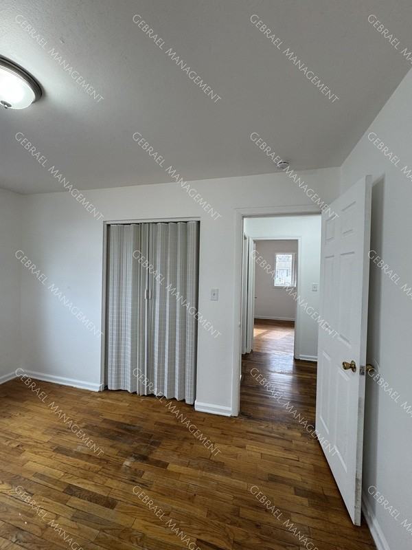 3217 Wyoming Ave - Photo 2 of 13