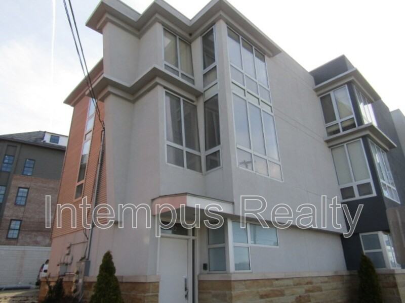 212 S Washington Ave - Photo 2 of 50