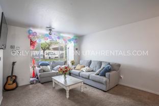 761 En - Photo 1 of 1