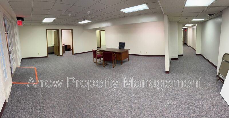 208 E 5th St - Photo 3 of 12