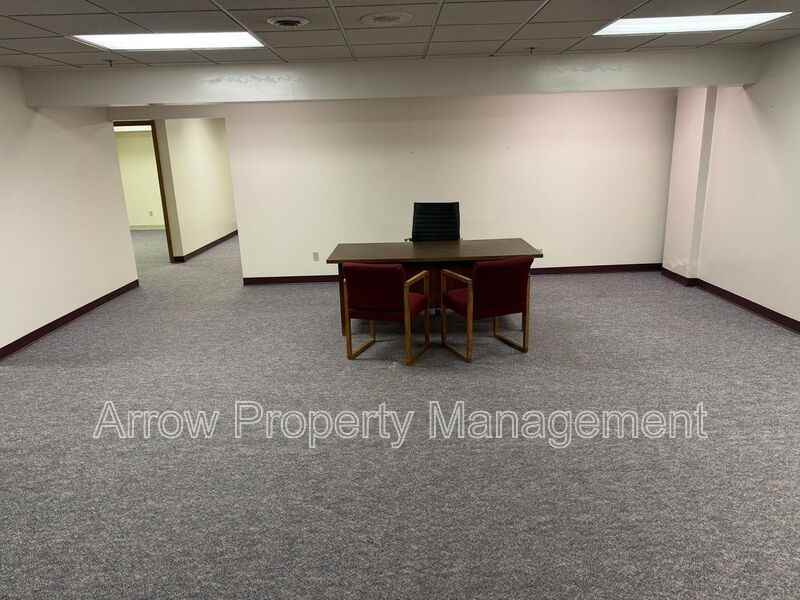 208 E 5th St - Photo 7 of 12