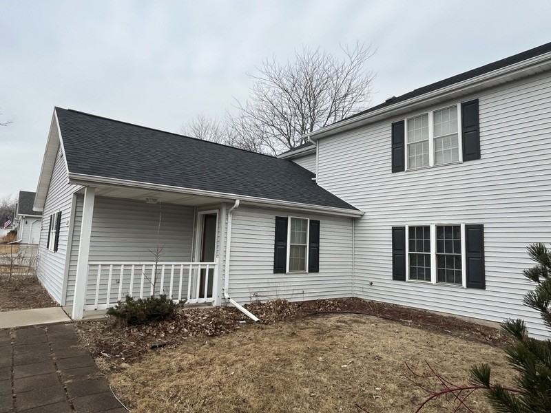 2316 Valley Rd - Photo 3 of 15