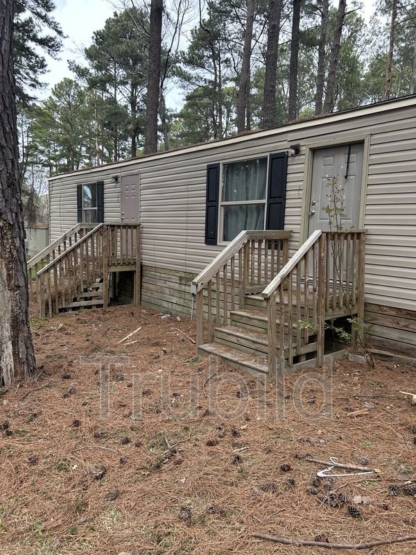 266 Bent Tree Cir - Photo 2 of 3