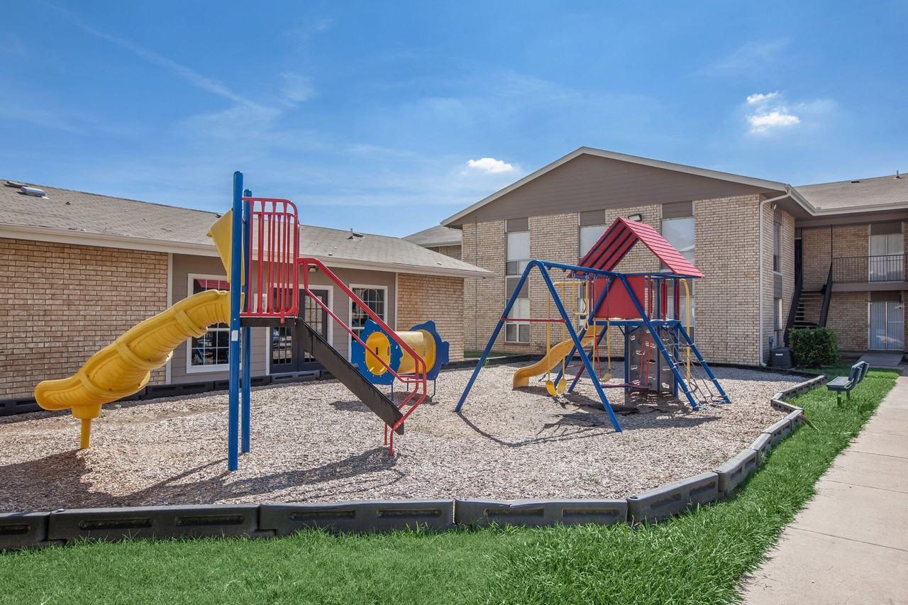 Valley View - DFW - Photo 7 of 26