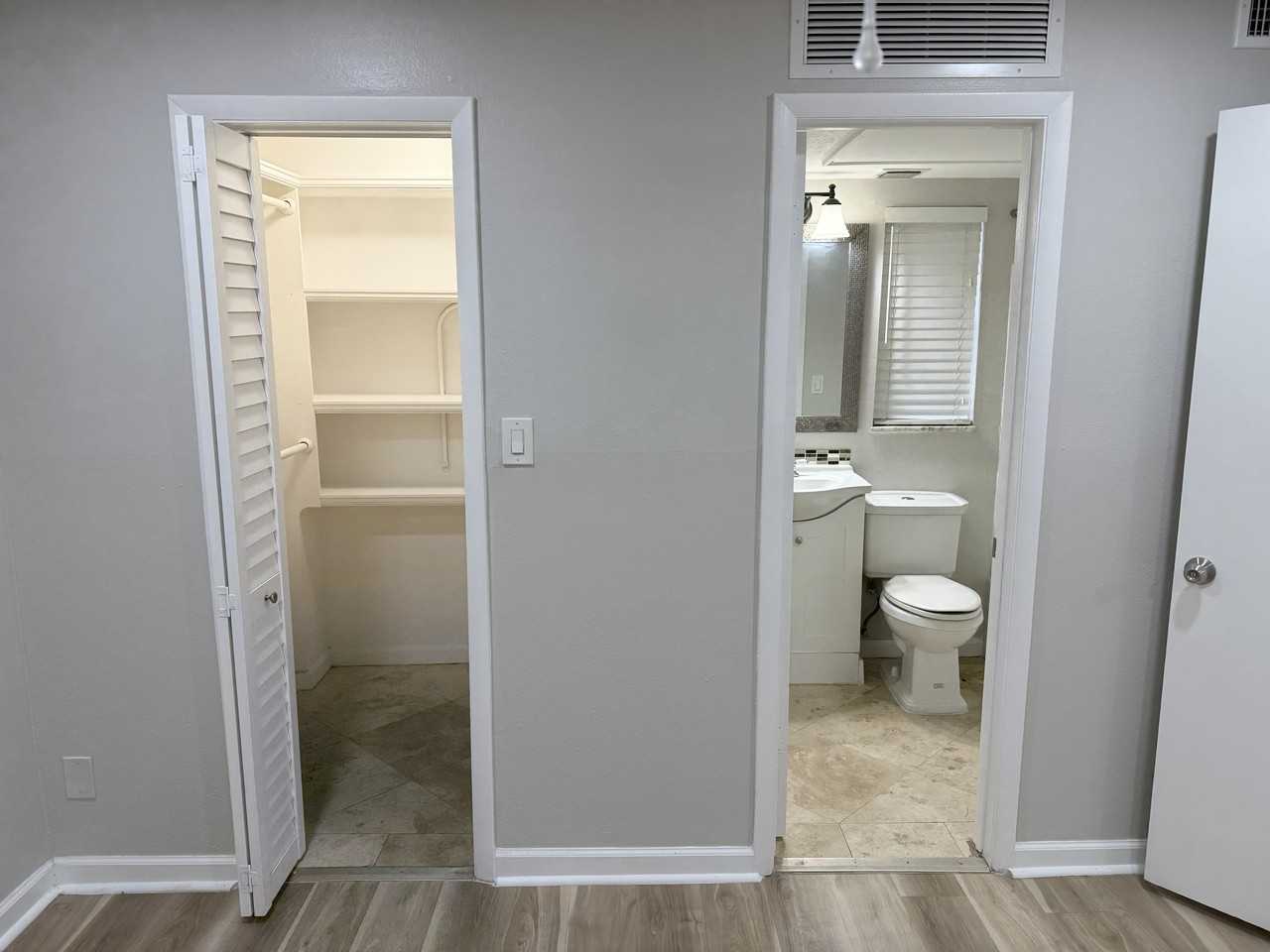 921 NE 16TH ST - Photo 5 of 9