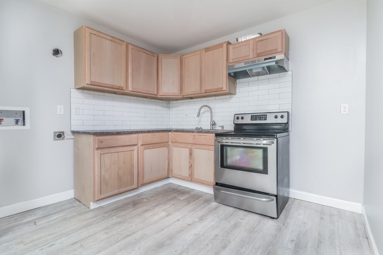 Rogers Street - Photo 2 of 8