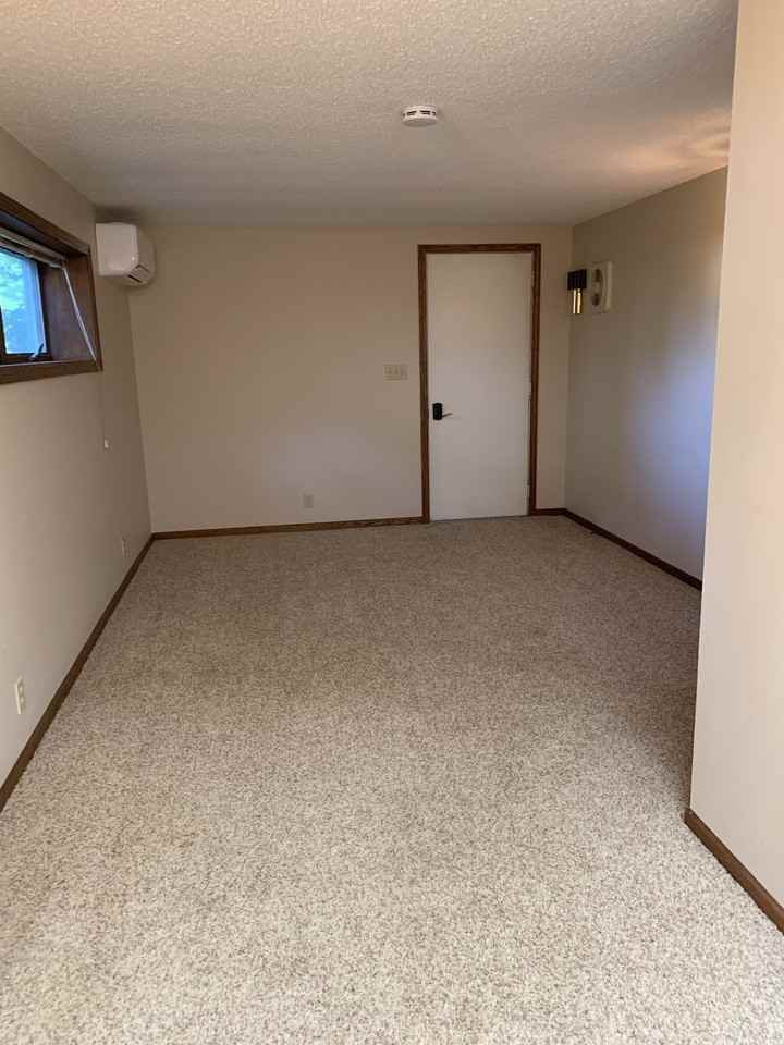 204 1/2 Ida - Photo 2 of 11