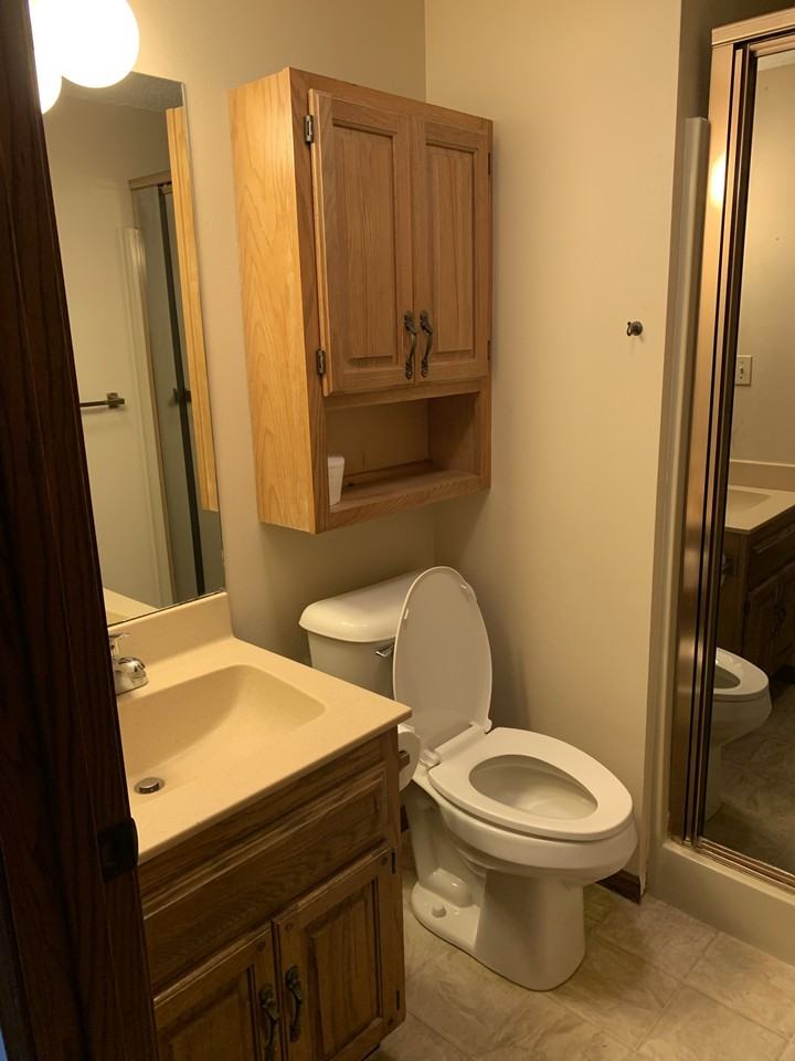 204 1/2 Ida - Photo 3 of 11