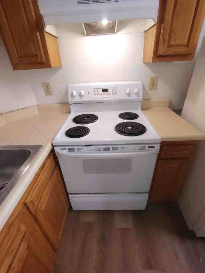 761 West 3rd Street - Photo 7 of 9