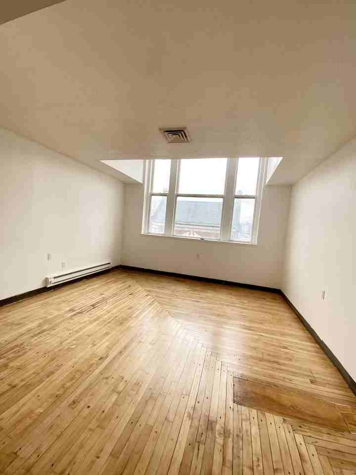 275 Main Street - Photo 3 of 10