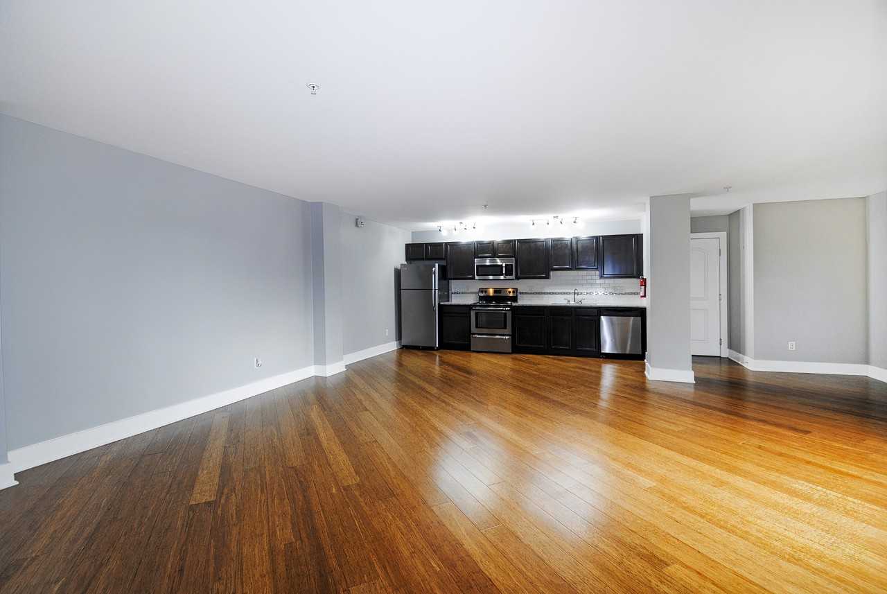 Lovell Square - Photo 2 of 14