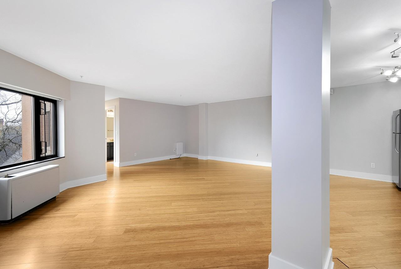 Lovell Square - Photo 5 of 14