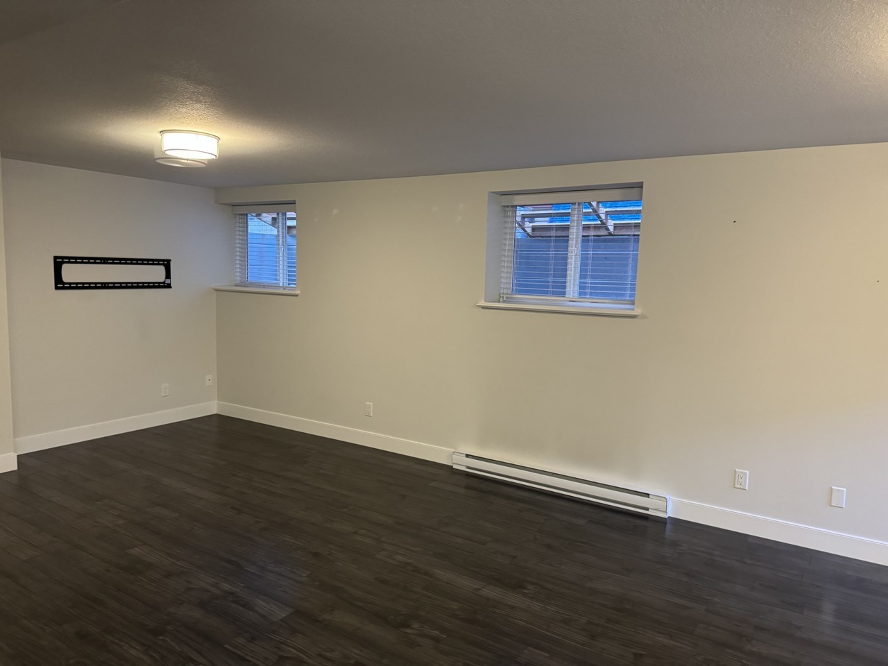 16773 22A Avenue - Photo 4 of 8