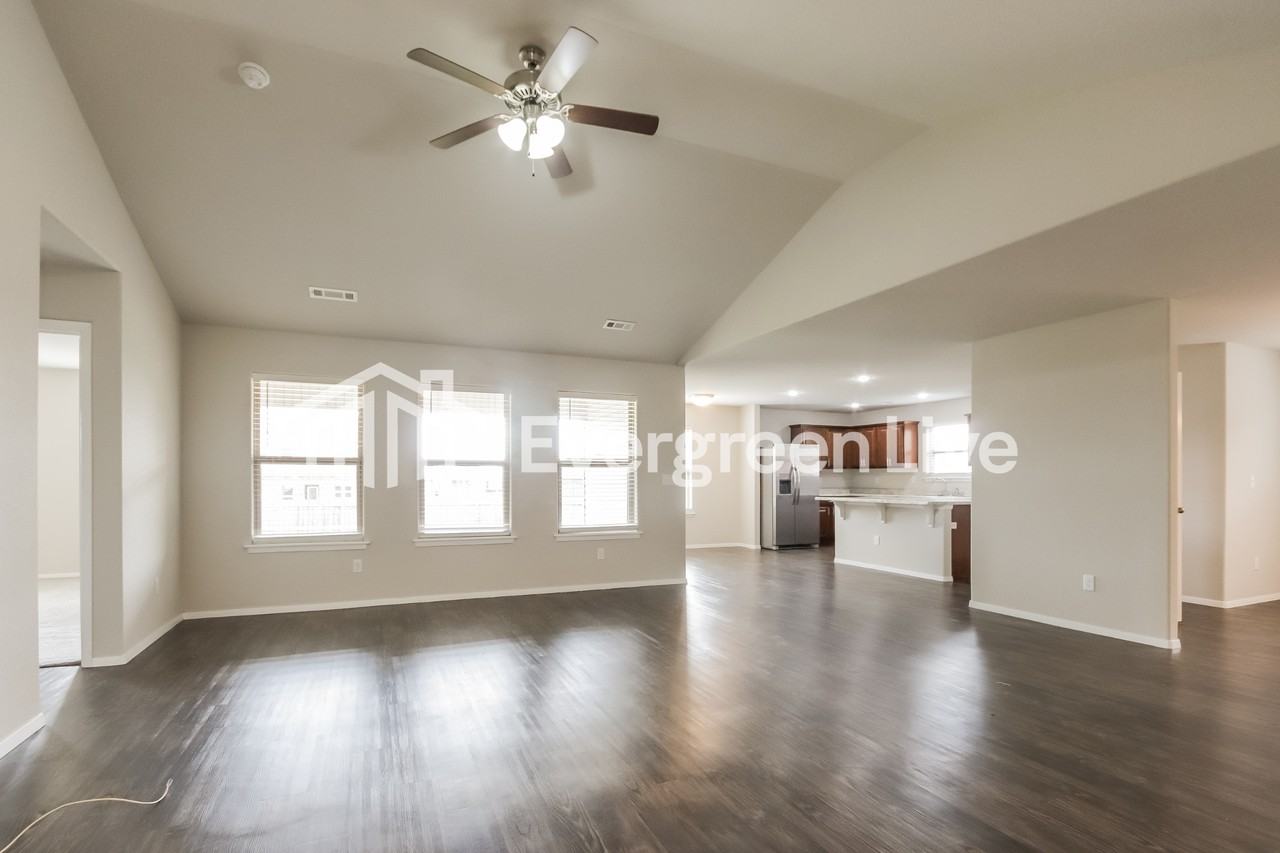 4309 Sw Comstock Ave - Photo 6 of 15