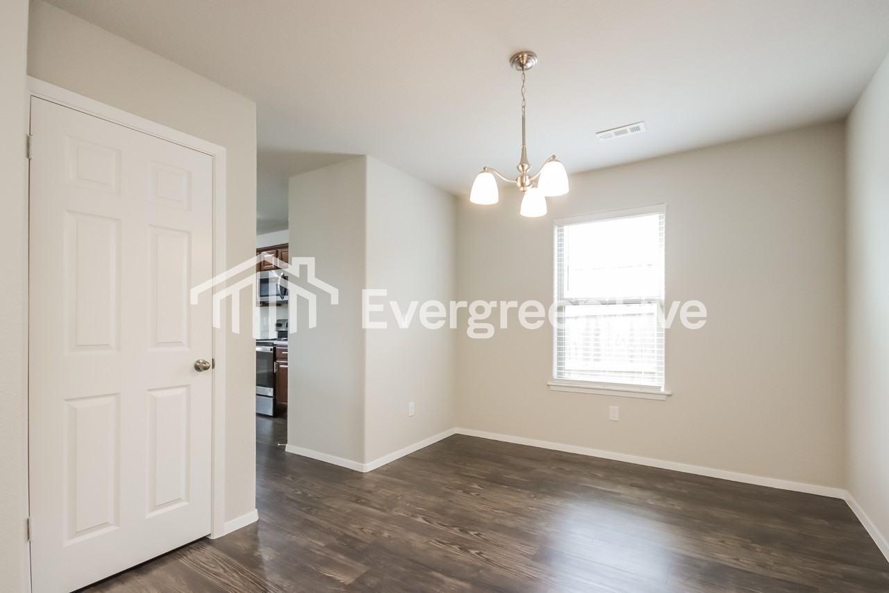 4309 Sw Comstock Ave - Photo 4 of 15