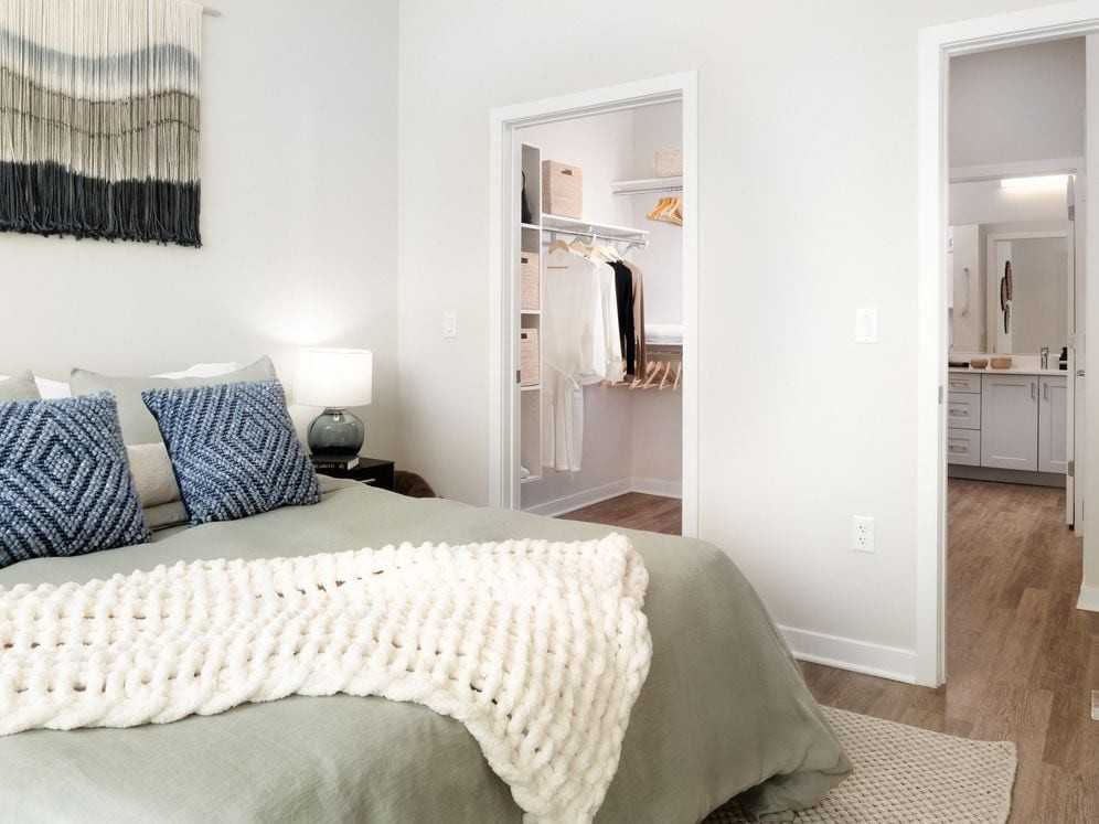 Avalon Hunt Valley and Hunt Valley West - Photo 7 of 50