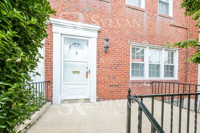 8204 Loch Raven Blvd - Photo 2 of 15