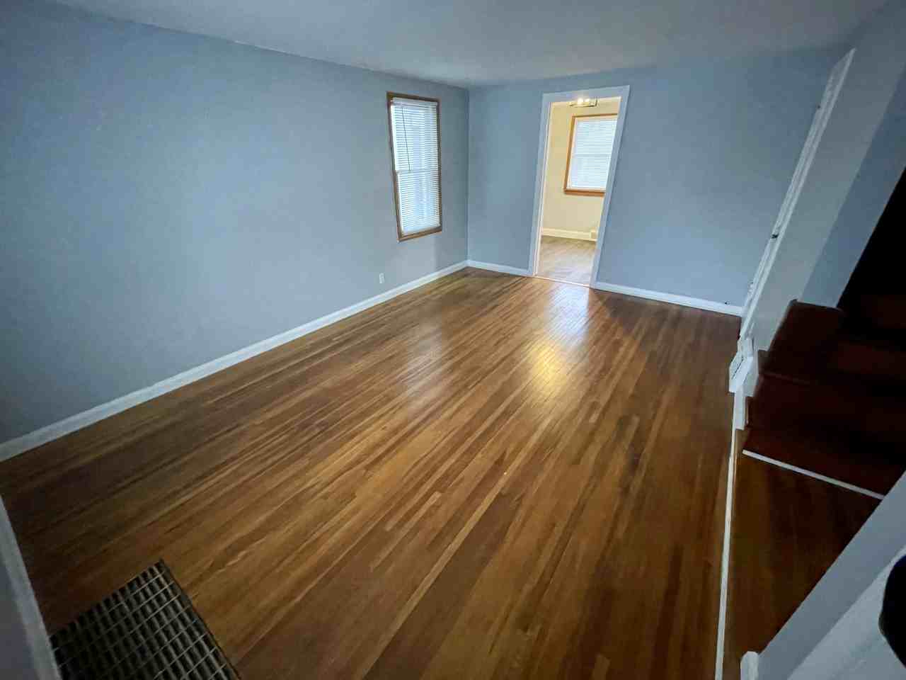 41 Hollywood Ave #LEFT - Photo 2 of 11