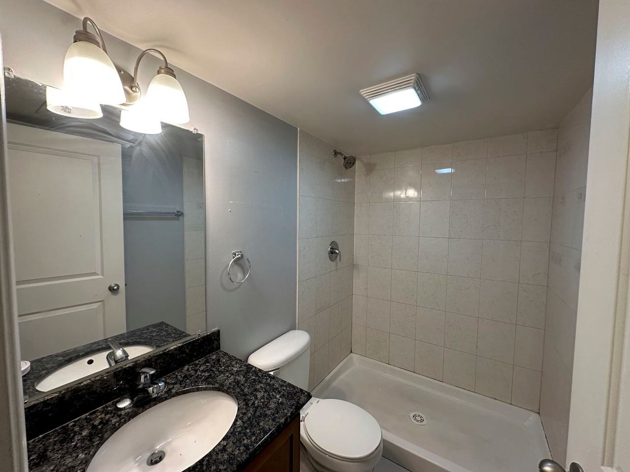 2748 West Le Moyne Street #1E - Photo 4 of 14