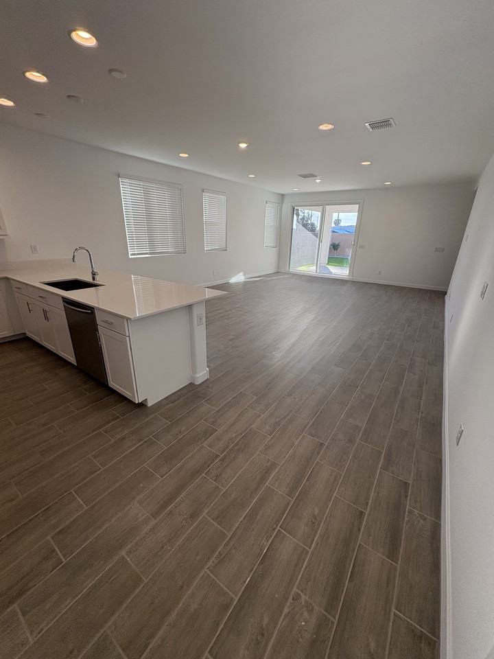 3228 S Piedra #NA - Photo 2 of 24