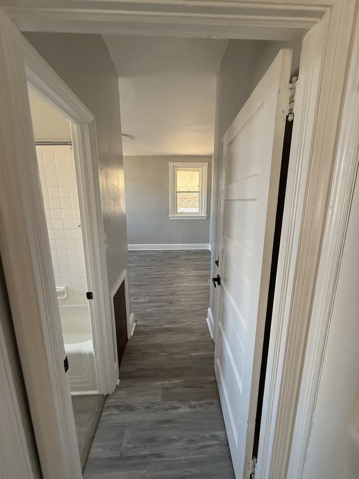 1338 Markley St #1 - Photo 5 of 9