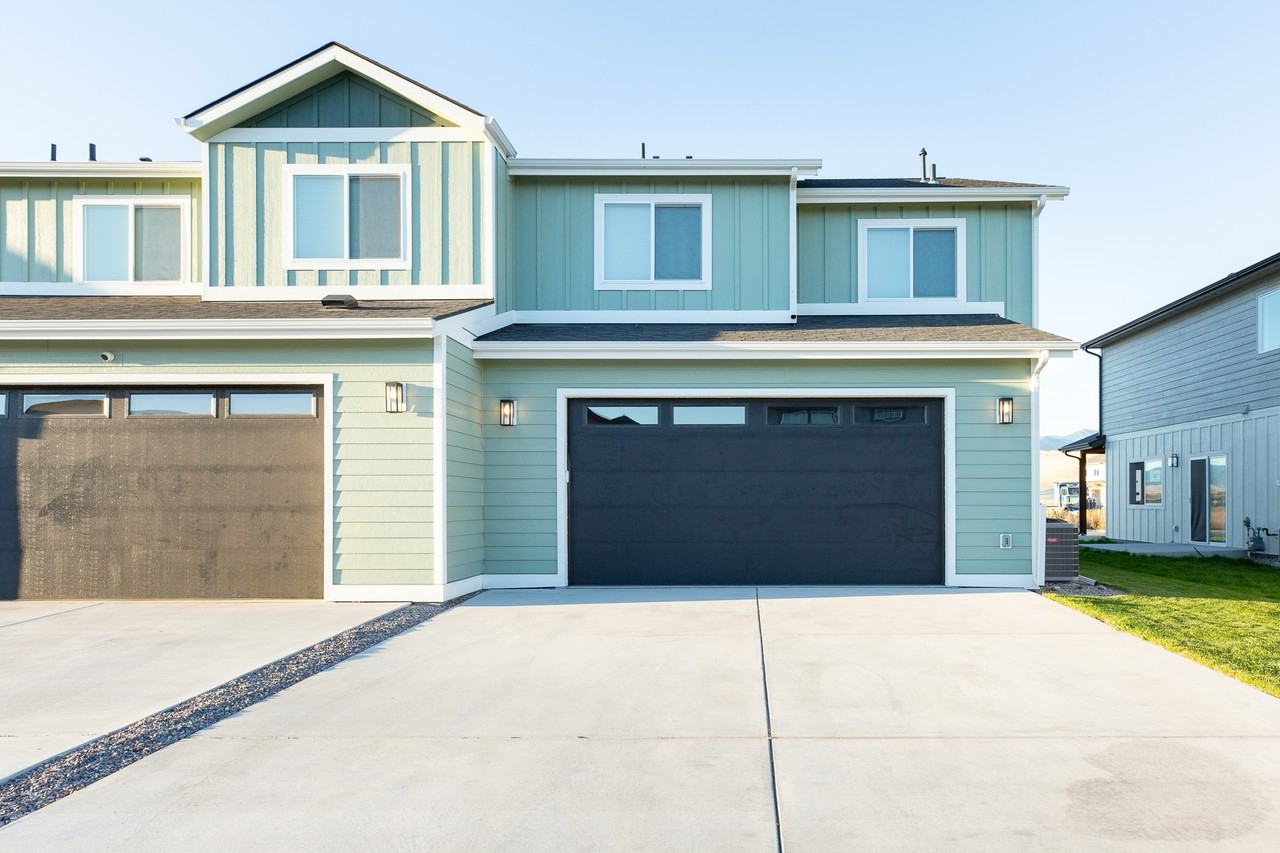 5377 Remington Dr #A - Photo 3 of 47