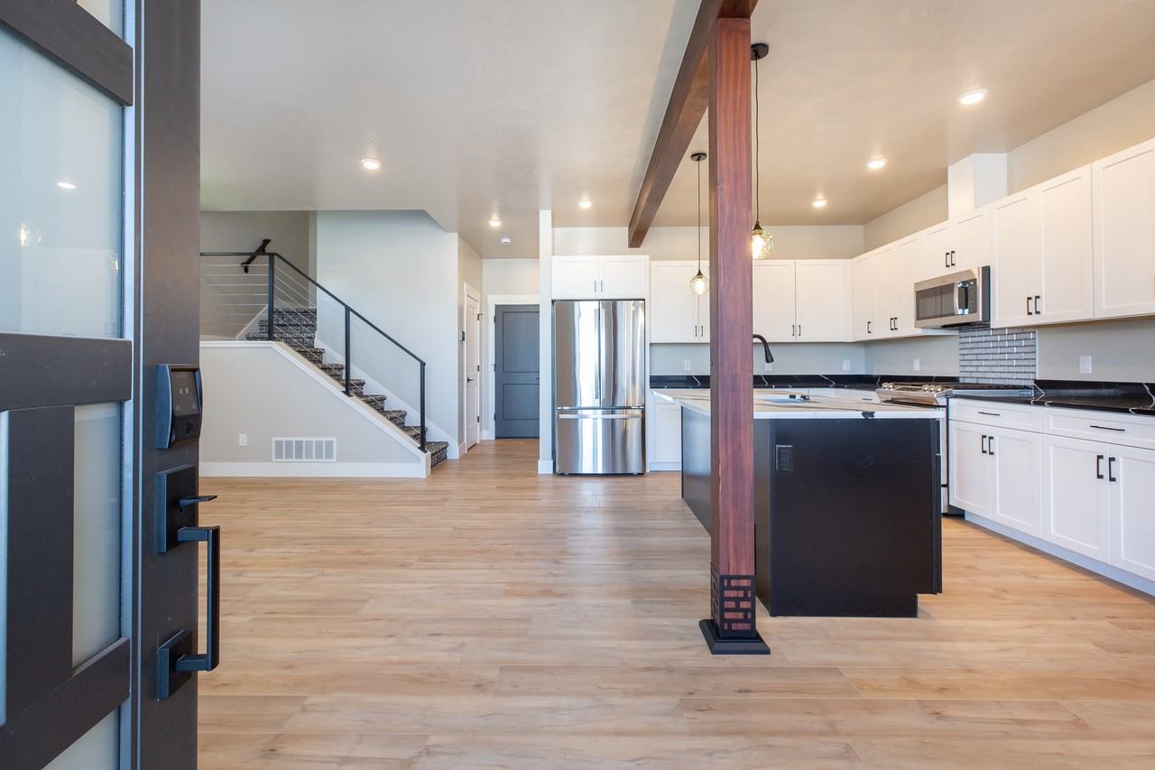 5377 Remington Dr #A - Photo 5 of 47