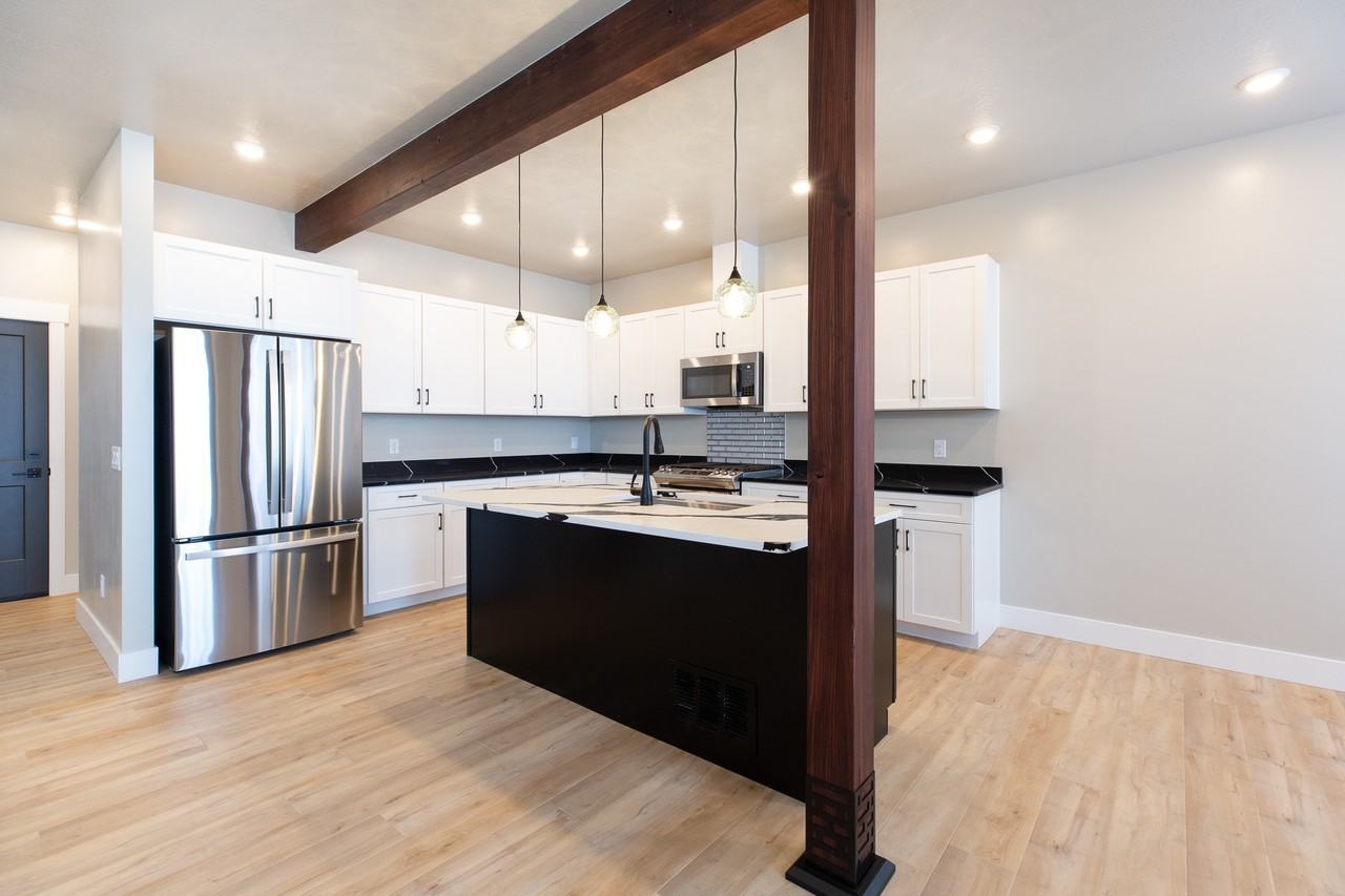 5377 Remington Dr #A - Photo 6 of 47