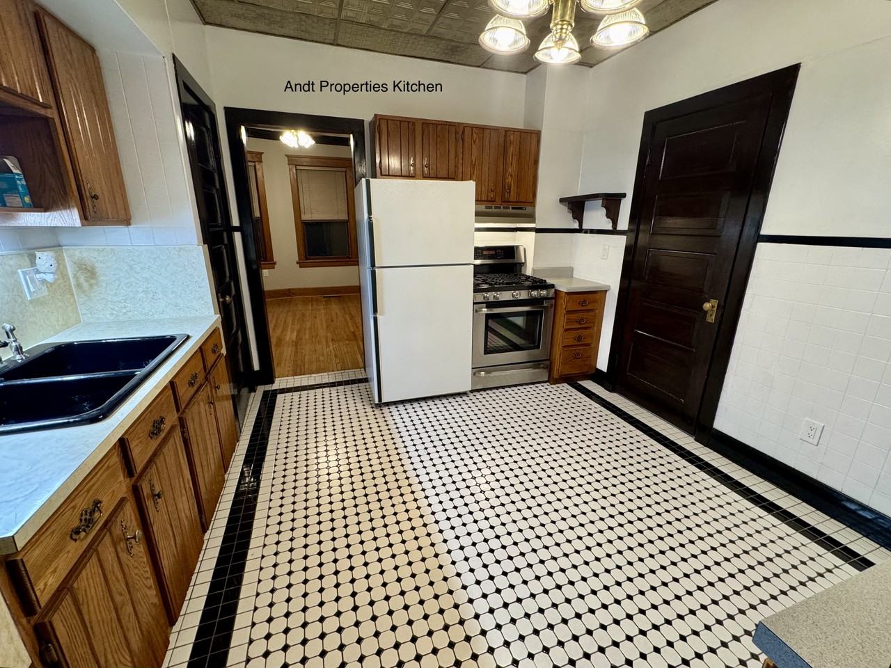 3317 Pearl St #NA - Photo 2 of 29