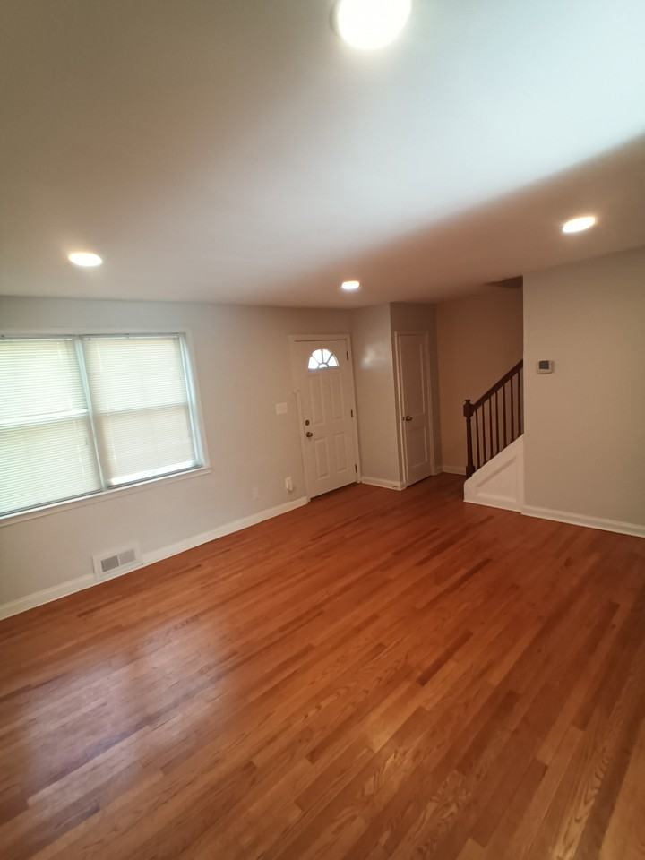 1923 Burnwood Rd #NA - Photo 2 of 38