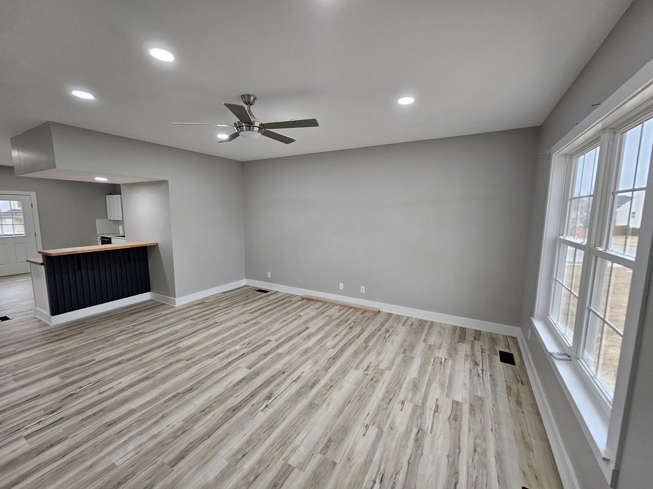 2402 Crystal Dr #NA - Photo 7 of 29