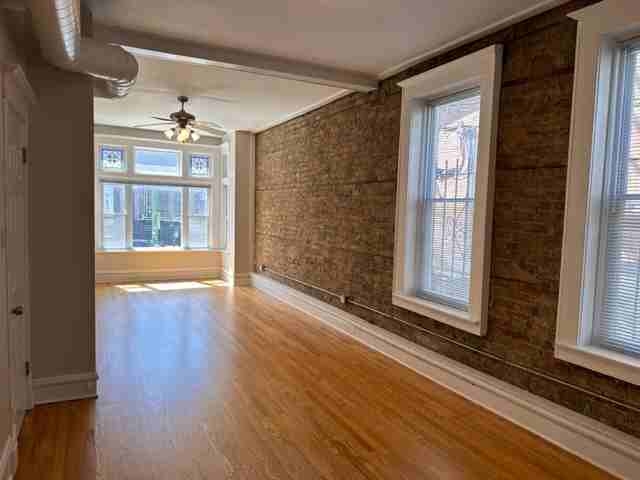 1746 W Beach Ave #1F - Photo 5 of 21