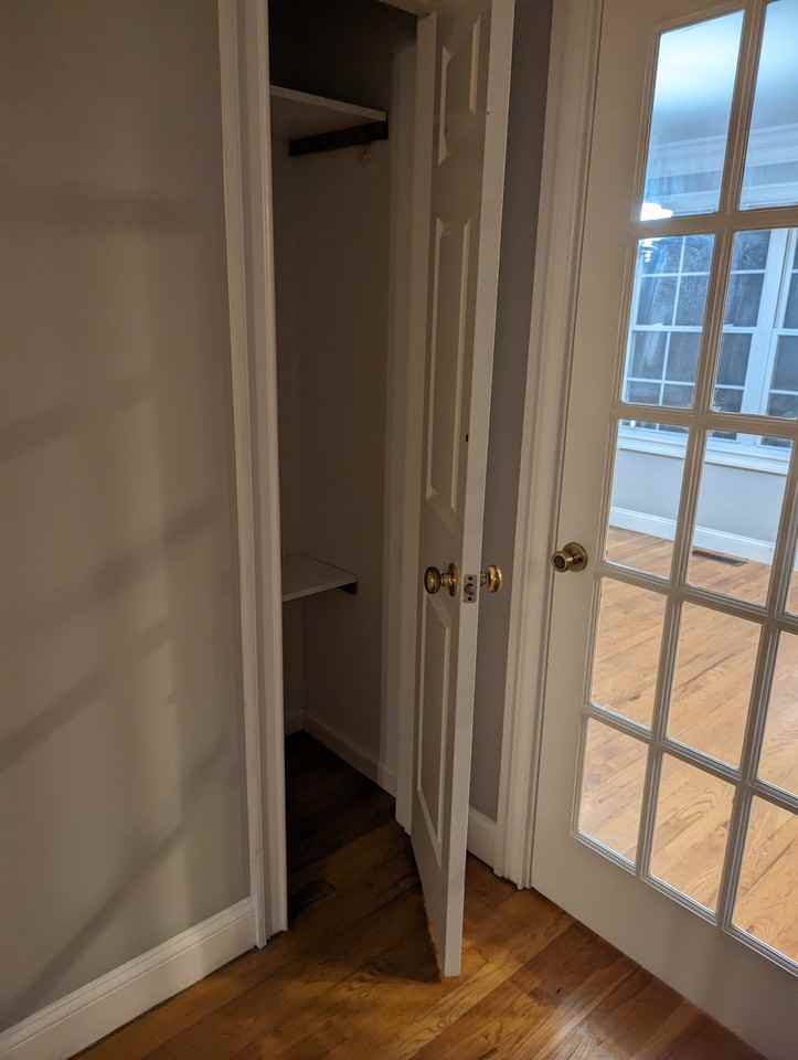 752 Beechwood Ave #NA - Photo 5 of 38