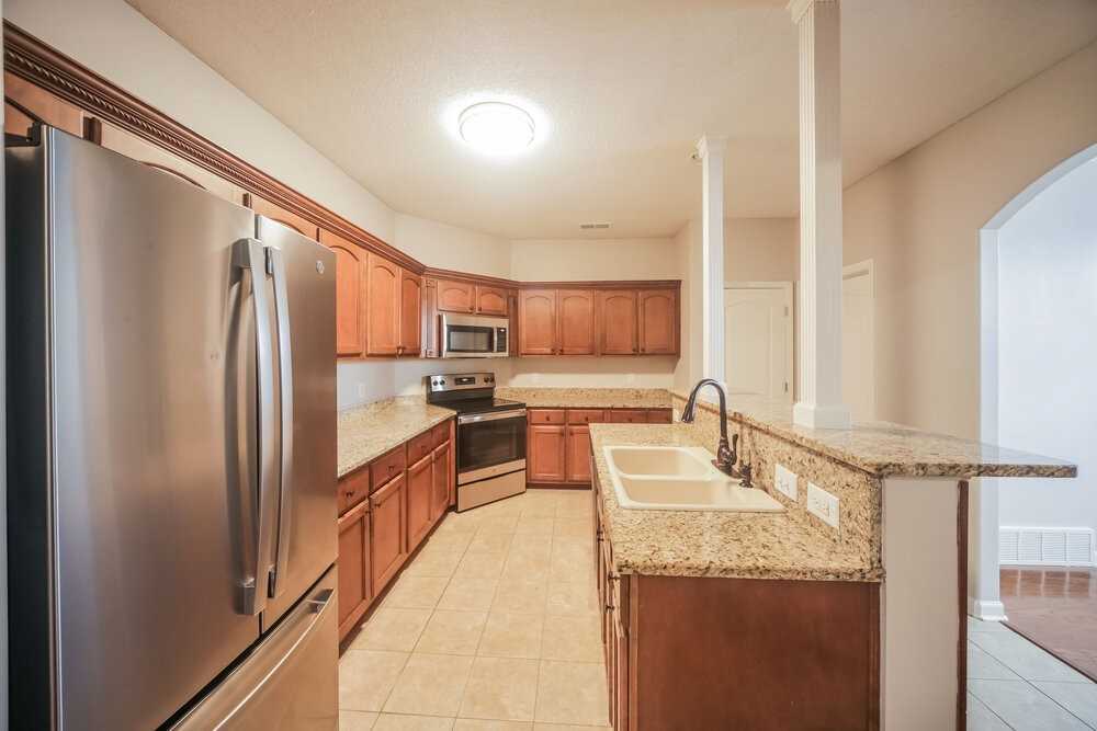 8662 Valmont Cir - Photo 7 of 16