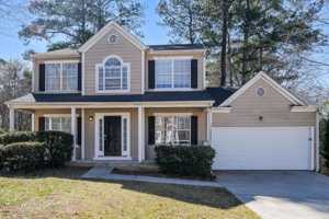 featured image of 3213 Kings Glen Dr
